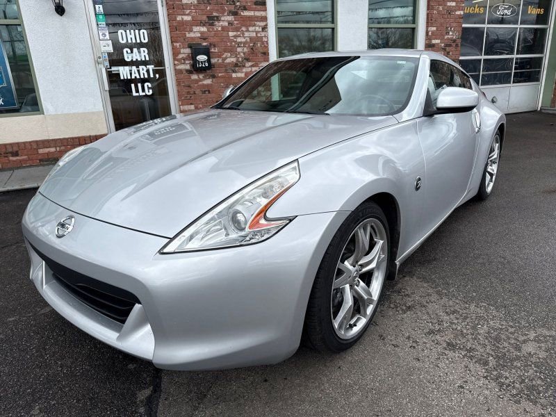 Used 2009 Nissan 370Z Touring w/ Sport Pkg