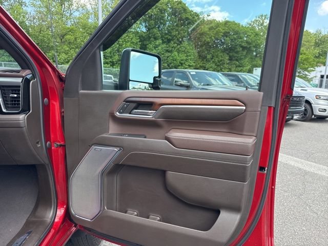 Used 2024 GMC Sierra 3500 Denali AWD/4WD image 43