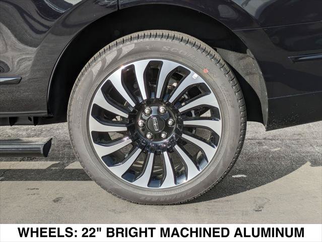 Used 2024 Lincoln Navigator Reserve AWD/4WD image 9
