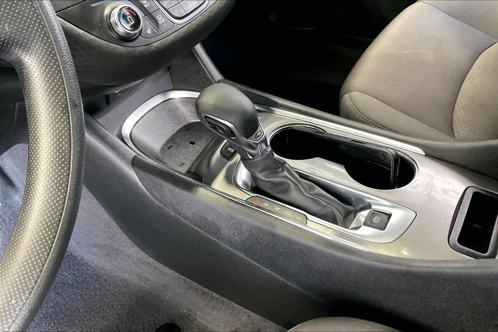 Used 2024 Chevrolet Malibu LT FWD image 11