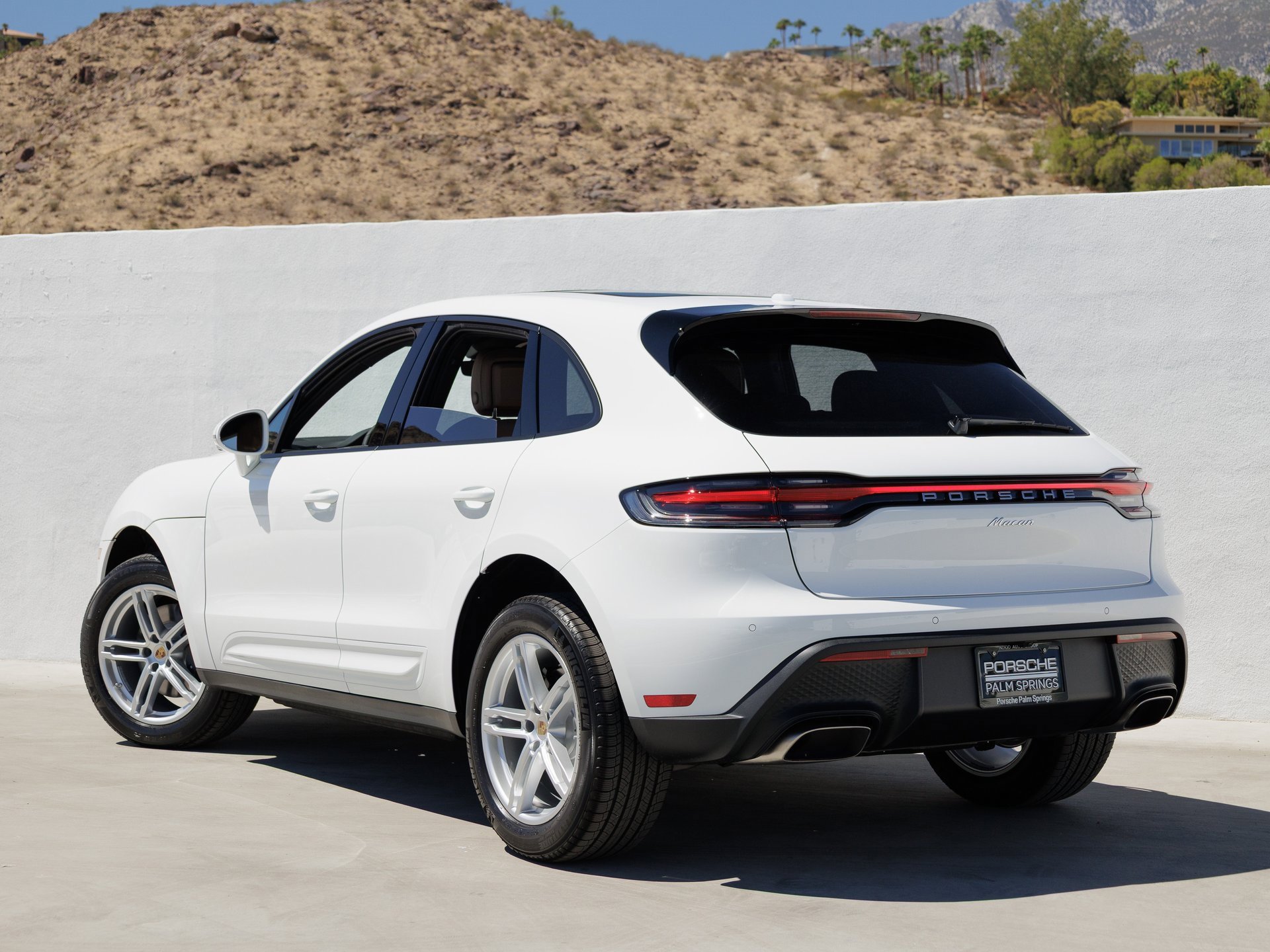 New 2026 Porsche Macan image 3
