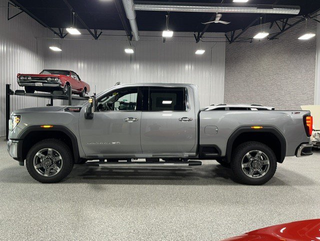 New 2026 GMC Sierra 2500 SLT w/ SLT Premium Package AWD/4WD image 2