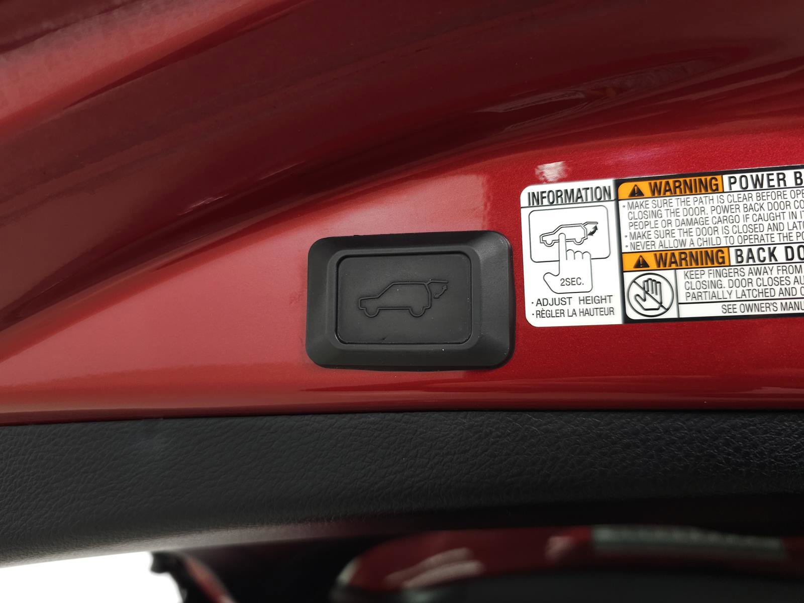 Used 2017 Toyota RAV4 XLE w/ Carpet Mat Package image 8