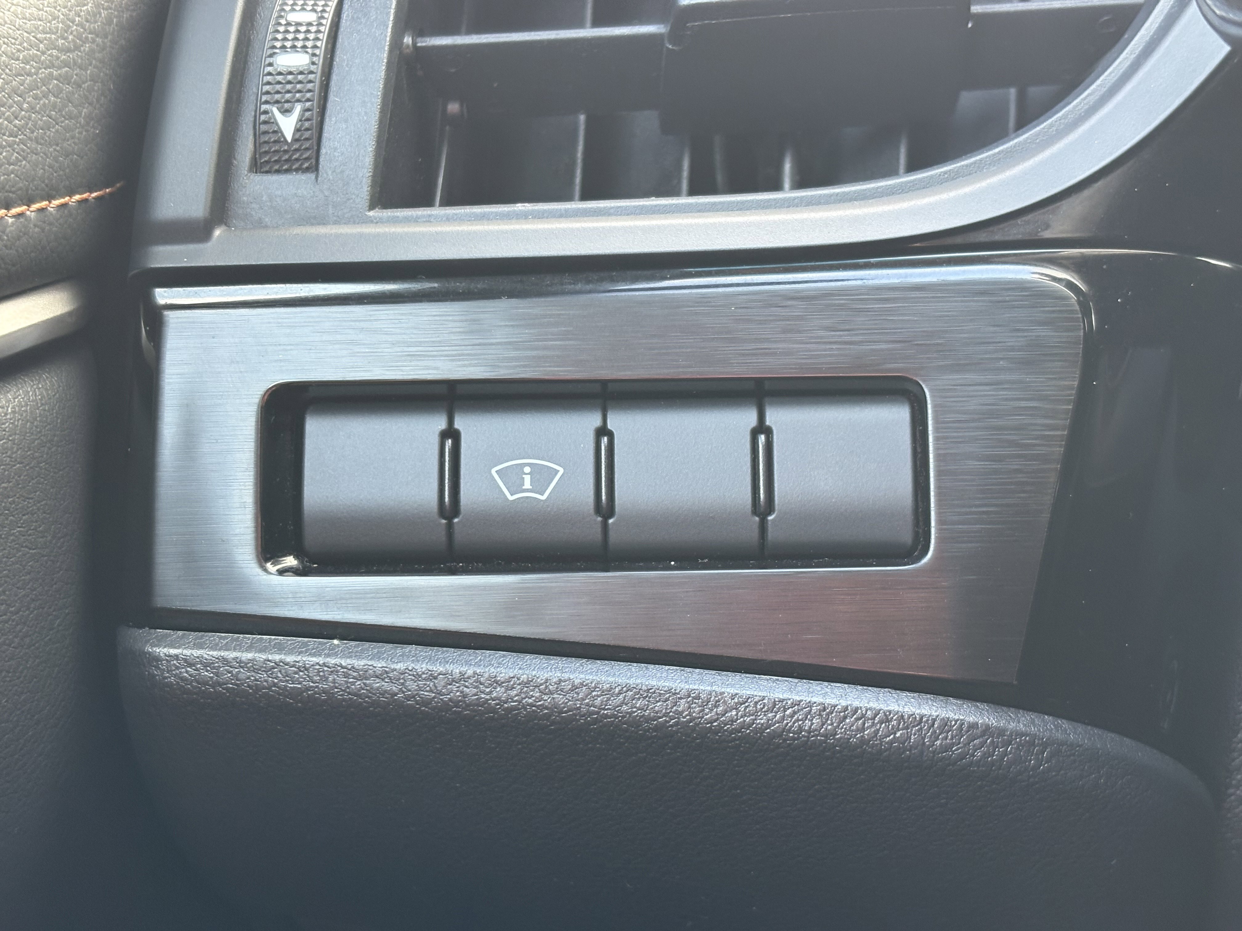 Used 2024 Lexus ES 300h w/ Premium Package image 30