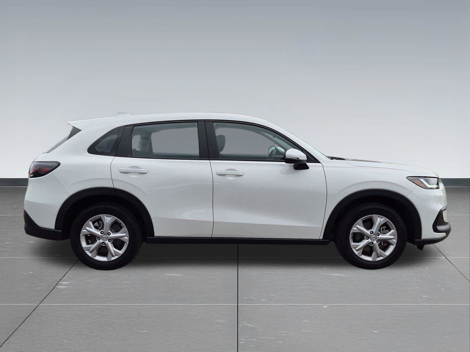 Certified 2025 Honda HR-V LX image 7