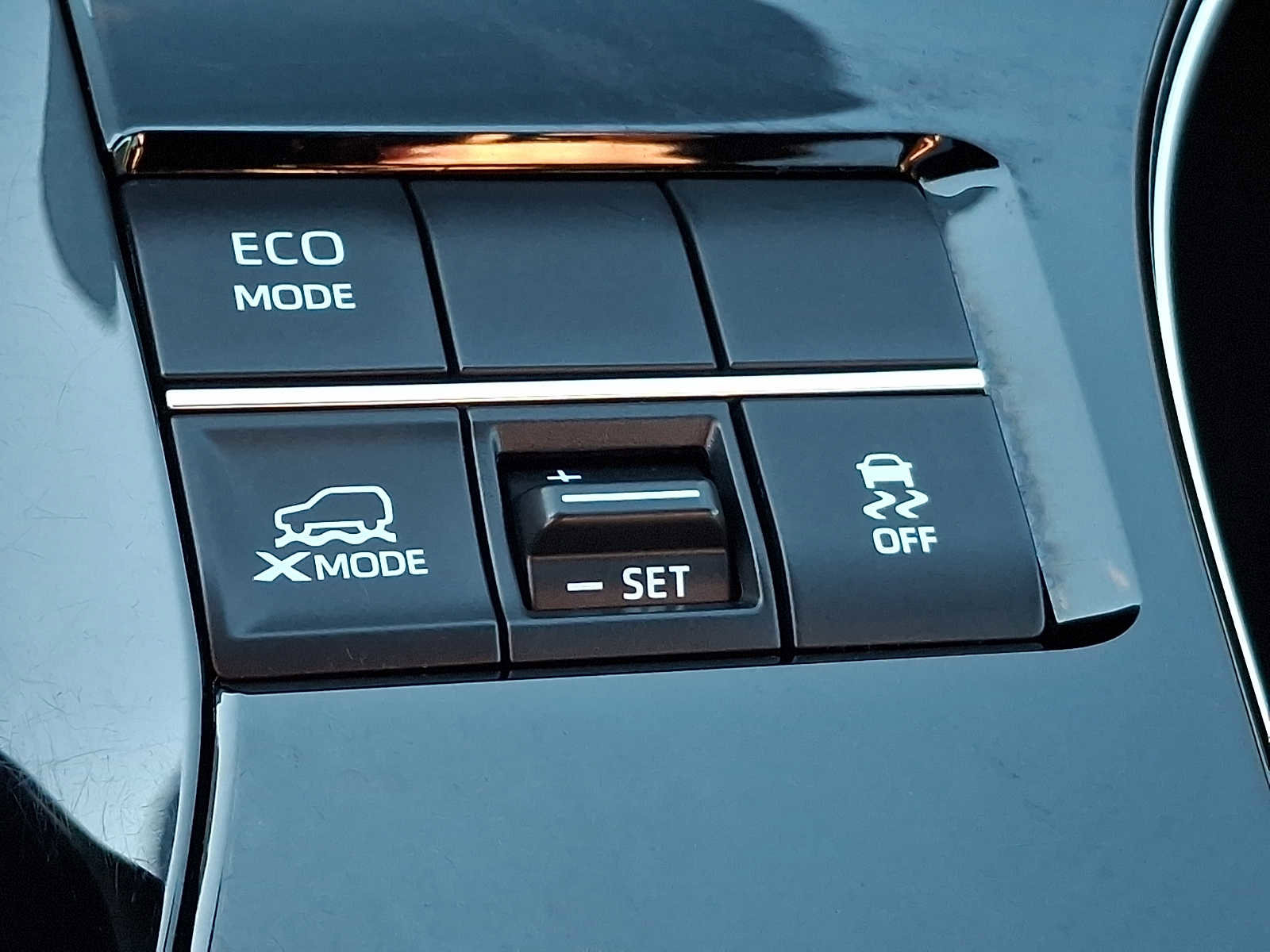 Certified 2025 Toyota bZ4X AWD image 27