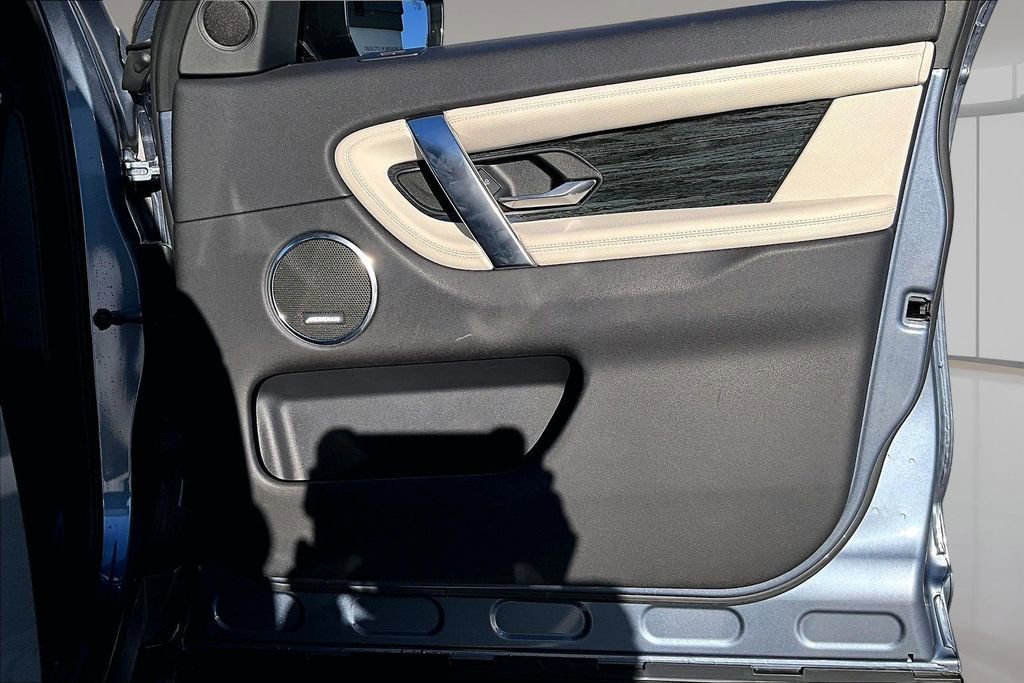 Certified 2022 Land Rover Discovery Sport S R-Dynamic image 26