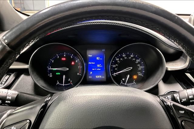 Used 2018 Toyota C-HR XLE FWD image 13