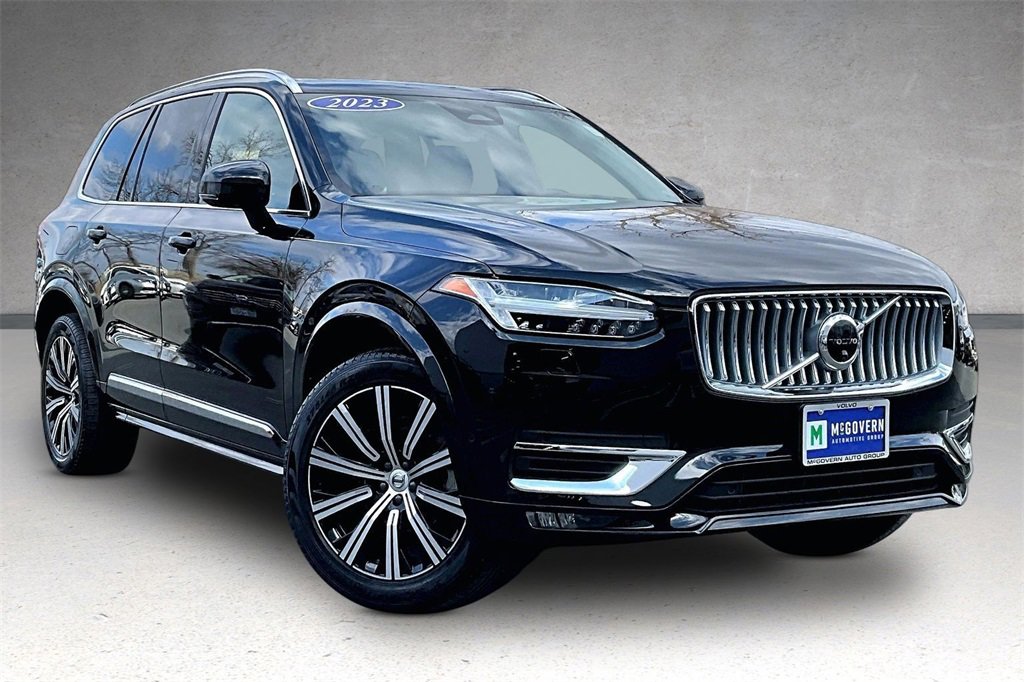 Certified 2023 Volvo XC90 B6 Plus image 2