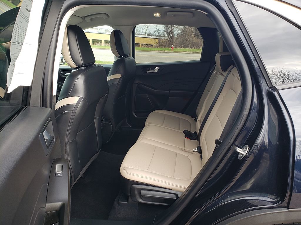 Certified 2021 Ford Escape SEL image 11