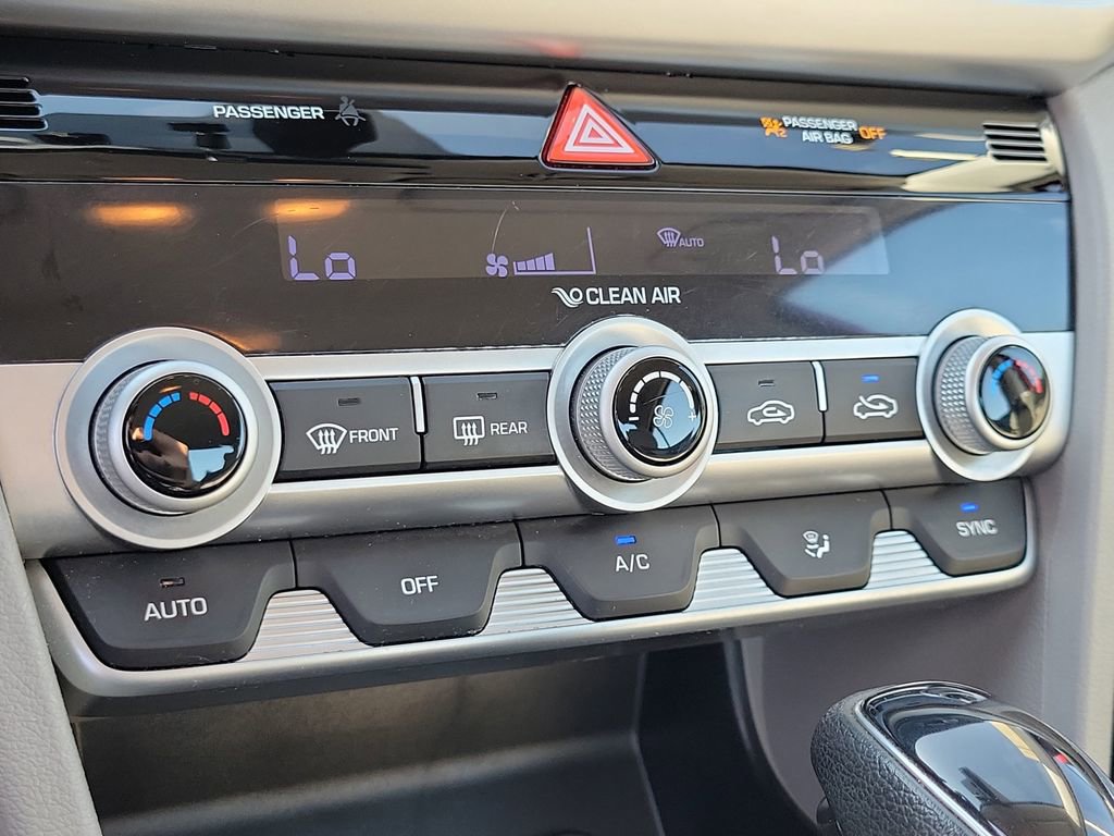 Used 2020 Hyundai Elantra SEL image 26