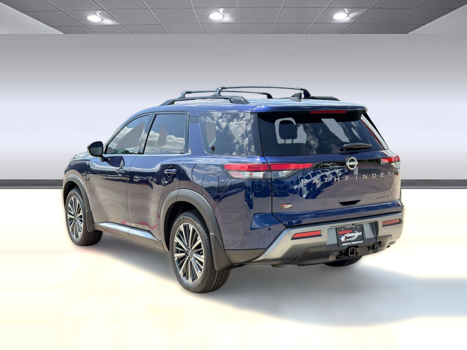 New 2026 Nissan Pathfinder Platinum image 3