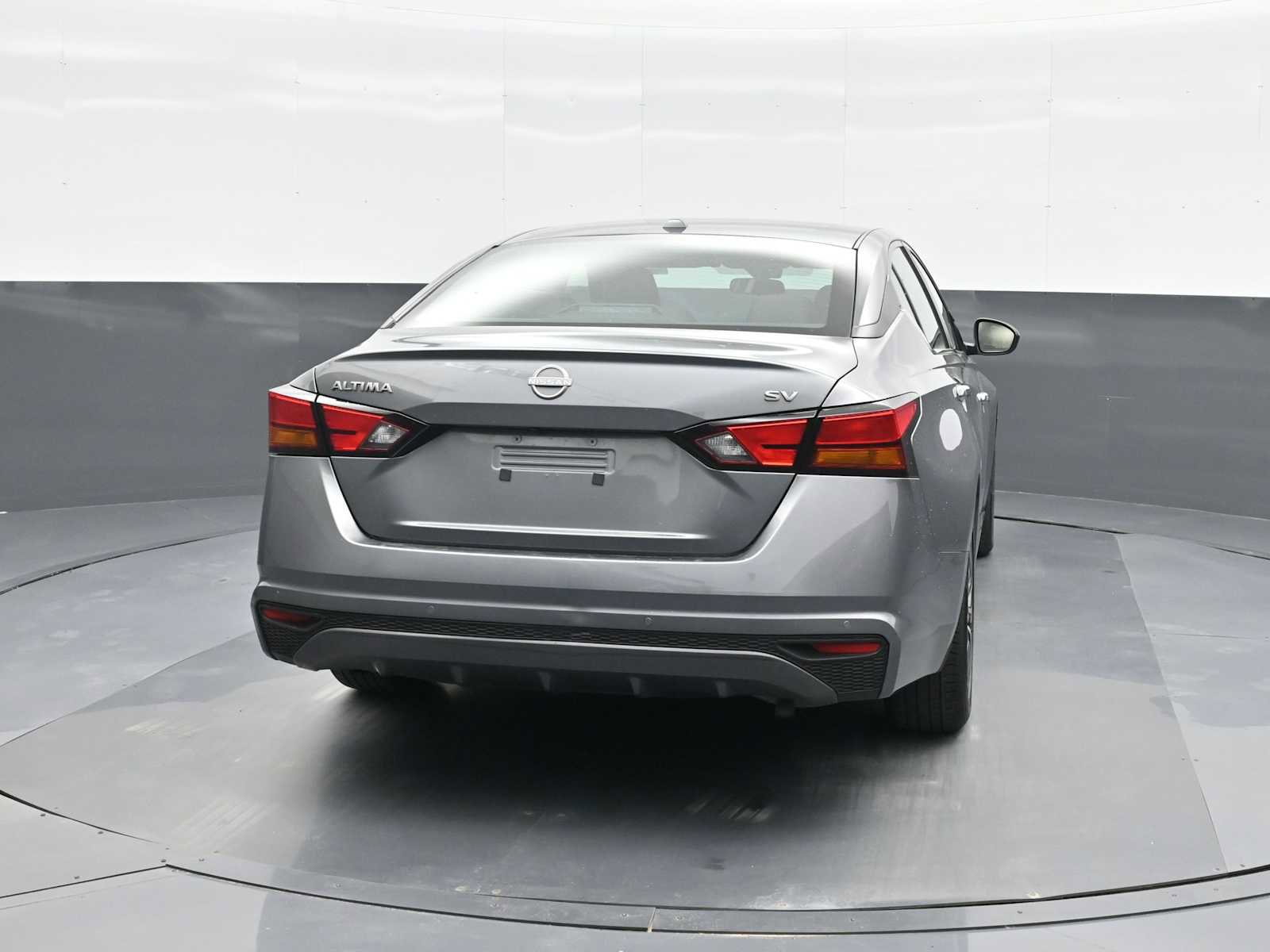 Used 2024 Nissan Altima 2.5 SV image 8