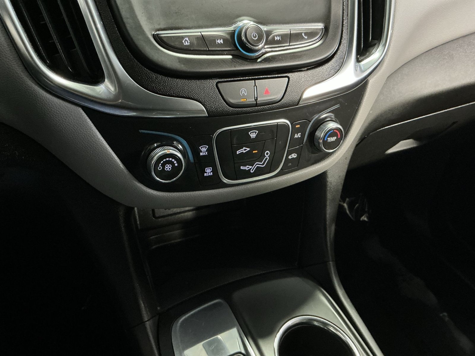 Used 2024 Chevrolet Equinox LS w/ LS Convenience Package FWD image 22