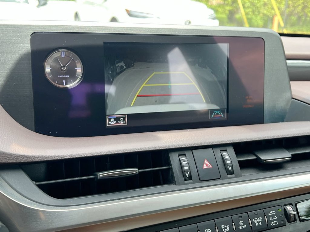 Used 2019 Lexus ES 350 w/ Accessory Package 2 FWD image 16
