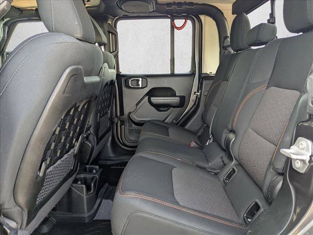 Used 2022 Jeep Gladiator Mojave w/ Cold Weather Group image 19