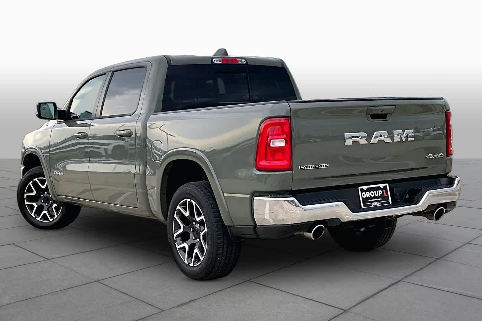 Used 2026 RAM 1500 Laramie AWD/4WD image 12