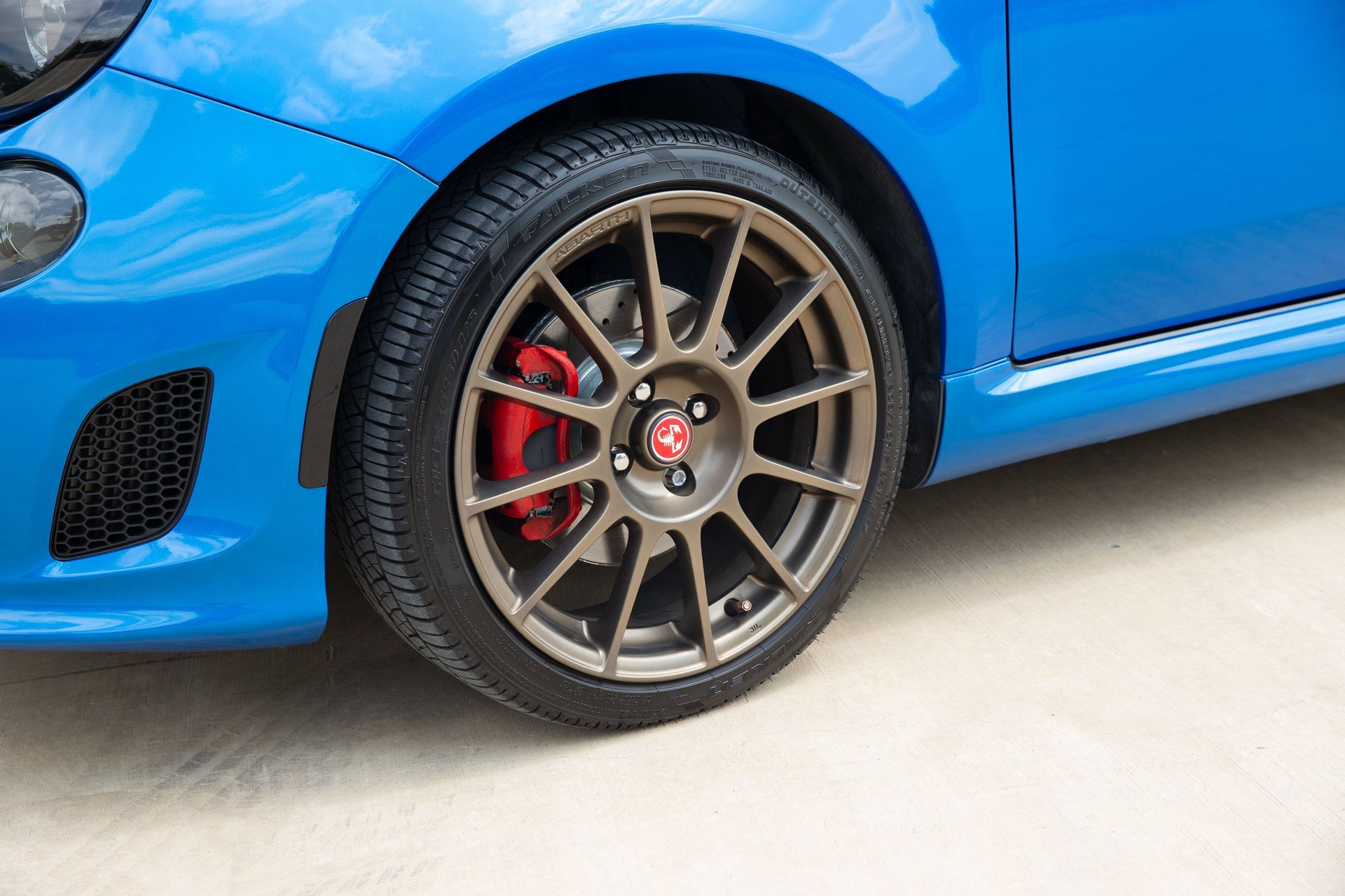 Used 2018 FIAT 500 Abarth FWD image 23