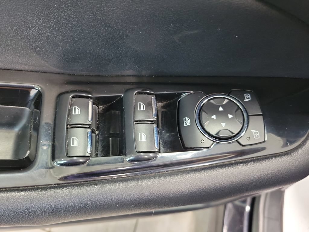 Used 2019 Ford Edge ST AWD/4WD image 34