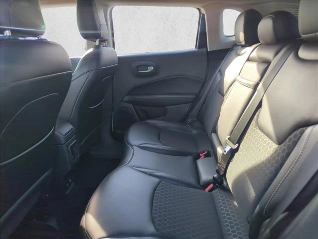 Used 2019 Jeep Compass Latitude w/ Cold Weather Group image 17