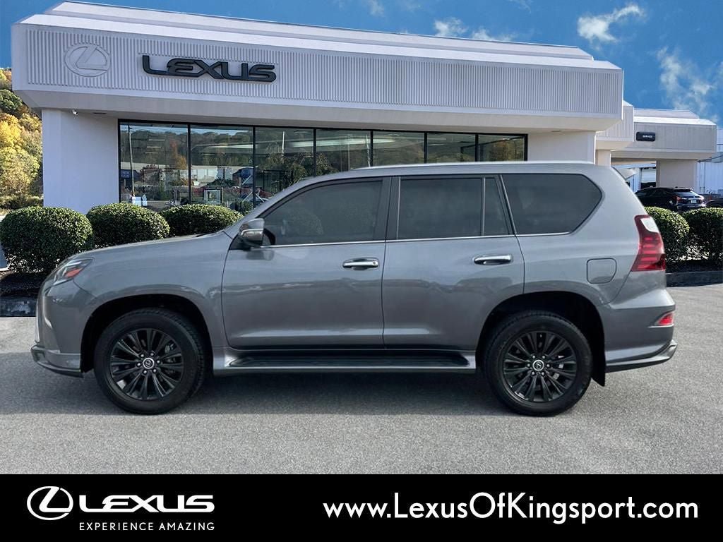 Used 2023 Lexus GX 460 Premium w/ Accessory Package AWD/4WD image 2