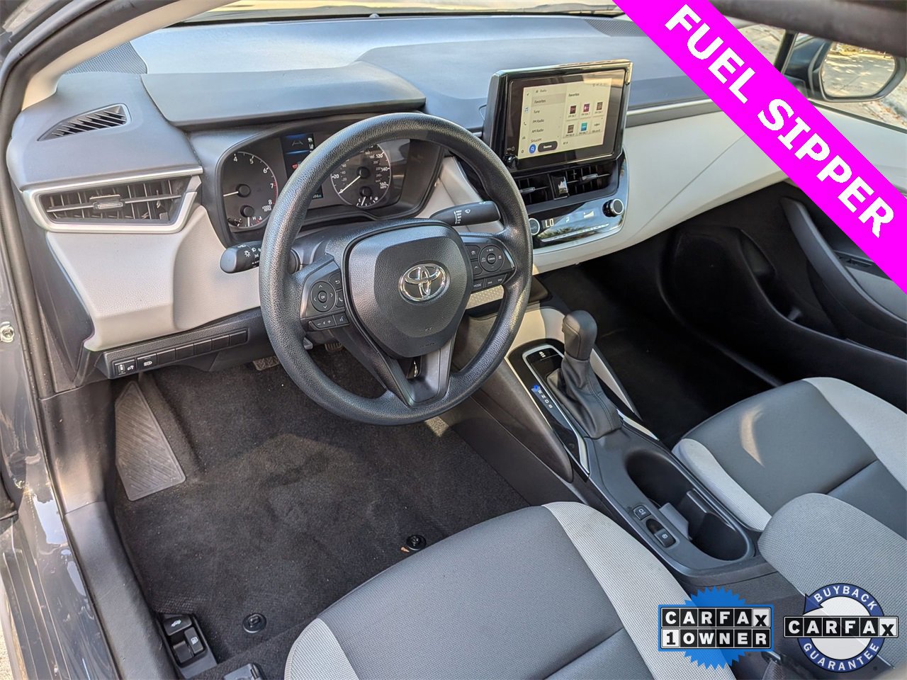 Used 2025 Toyota Corolla LE image 9