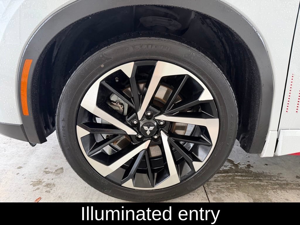 Used 2023 Mitsubishi Outlander 4WD Plug-In Hybrid image 13