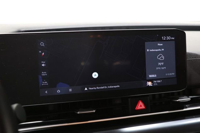 Used 2025 Kia Carnival image 24