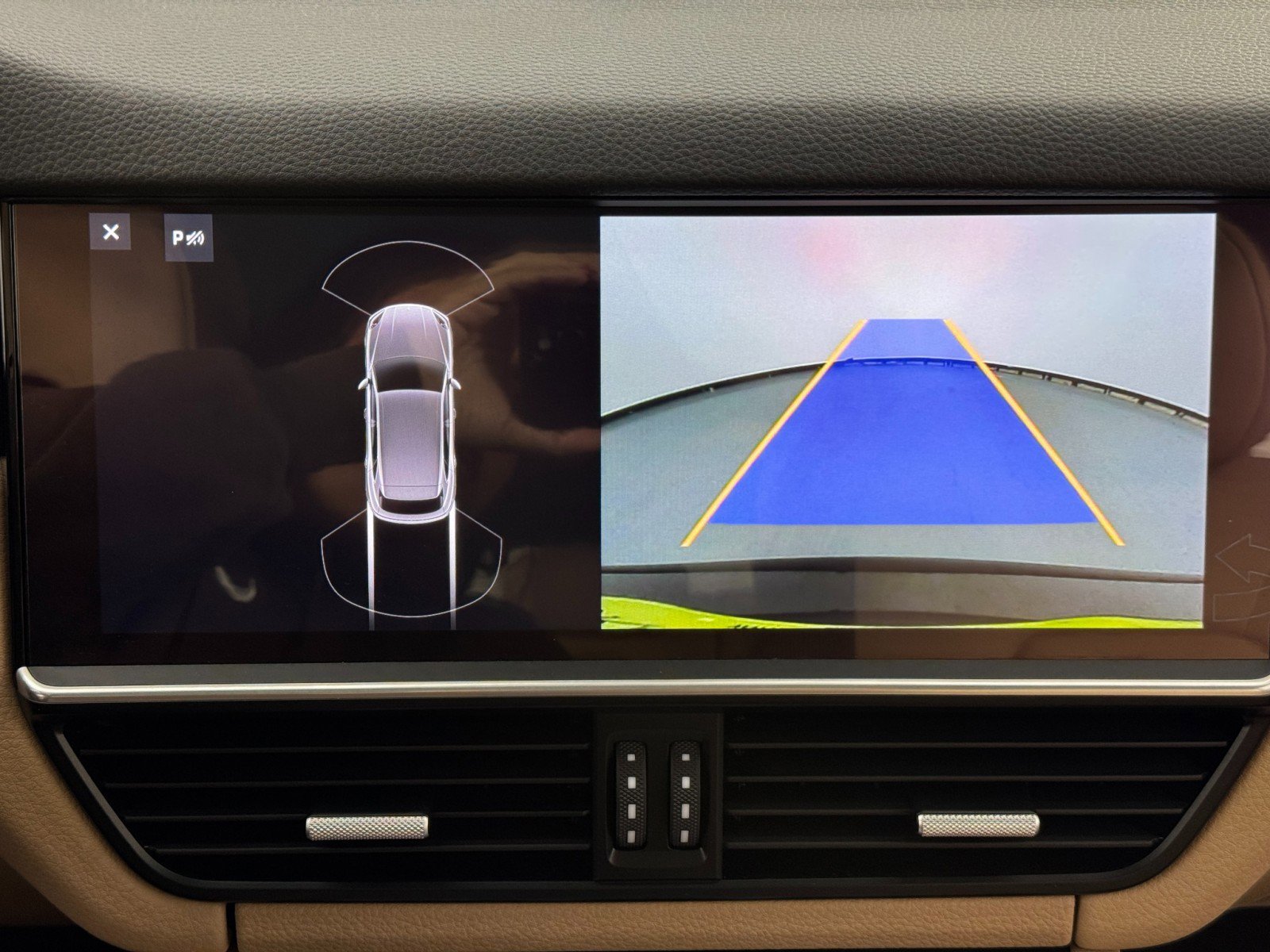 Used 2019 Porsche Cayenne E-Hybrid image 30