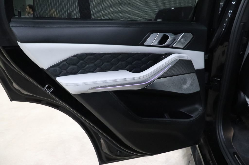 Used 2021 BMW X5 M w/ Competition Package image 14