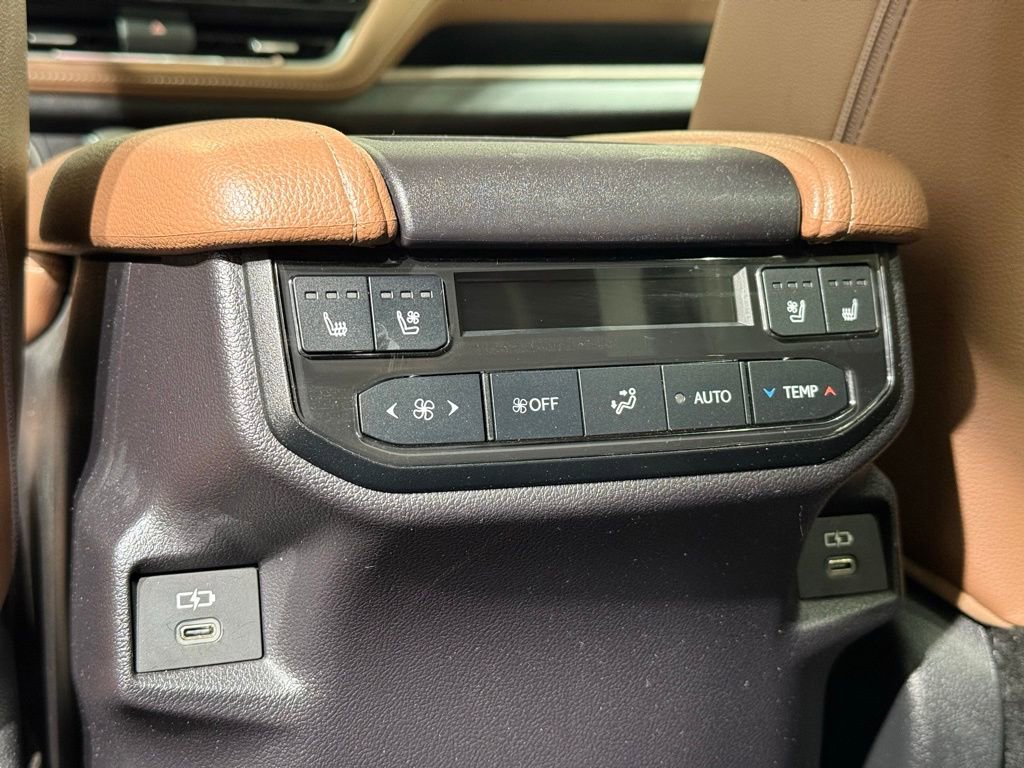 Certified 2024 Toyota Grand Highlander AWD image 22