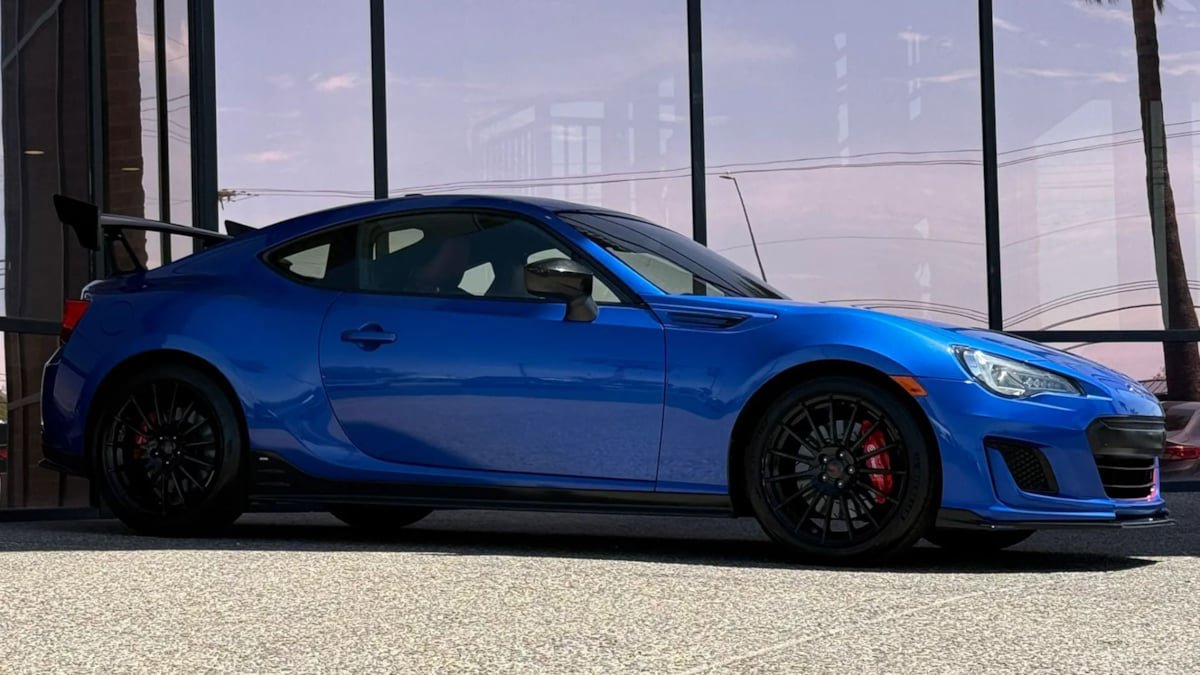 Used 2018 Subaru BRZ tS w/ Popular Package #3 RWD image 18