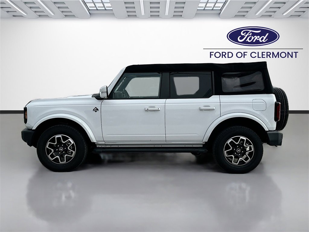 Used 2024 Ford Bronco Outer Banks image 4