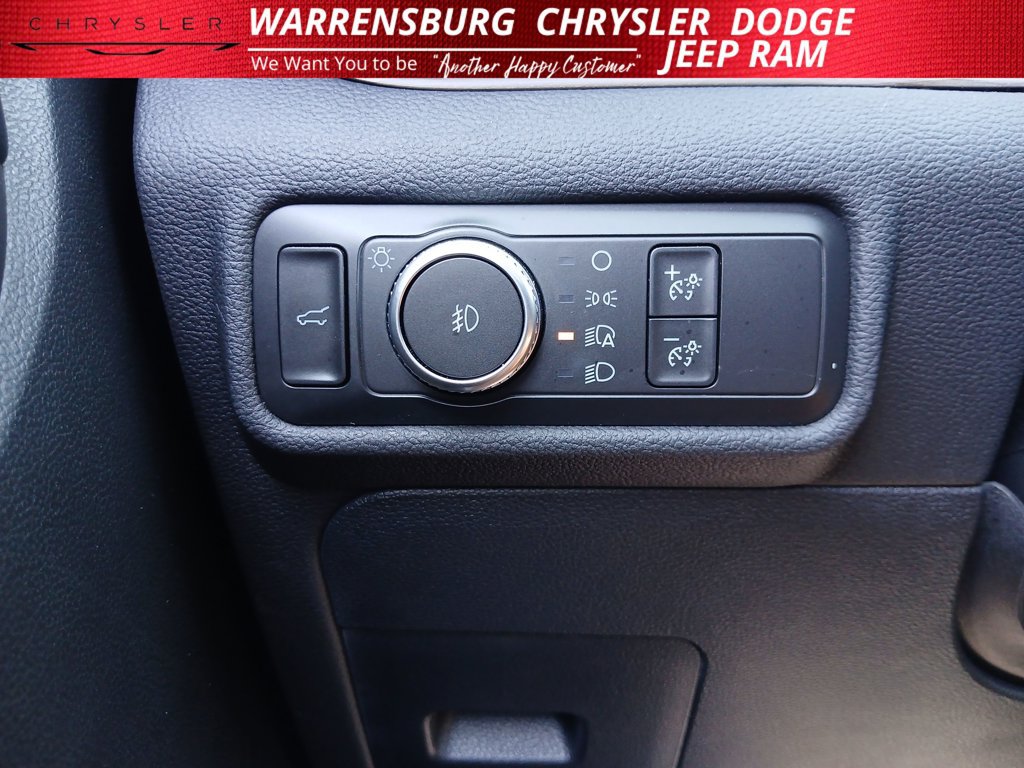 Used 2020 Ford Explorer Limited w/ Class III Trailer Tow Package AWD/4WD image 29