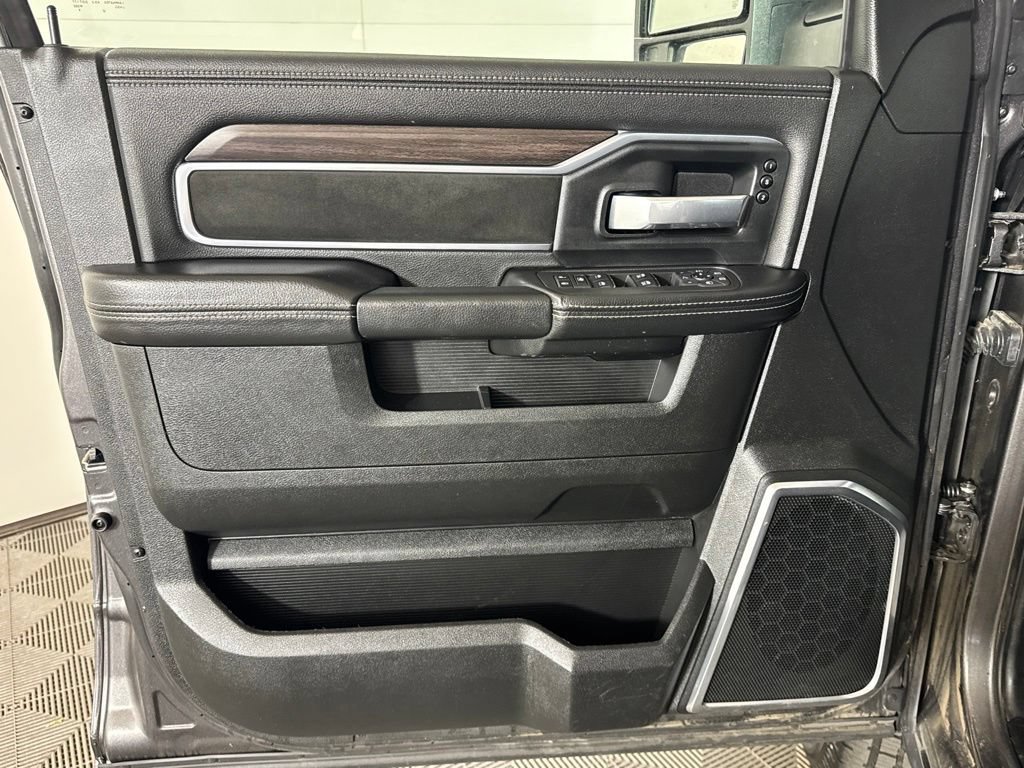 Certified 2026 RAM 2500 Laramie AWD/4WD image 35