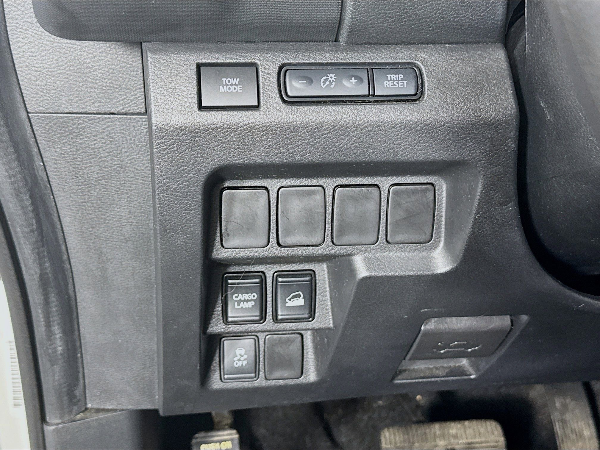 Used 2022 Nissan Frontier SV image 11