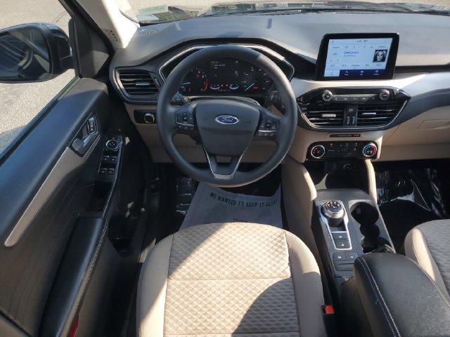Used 2021 Ford Escape SE FWD image 16