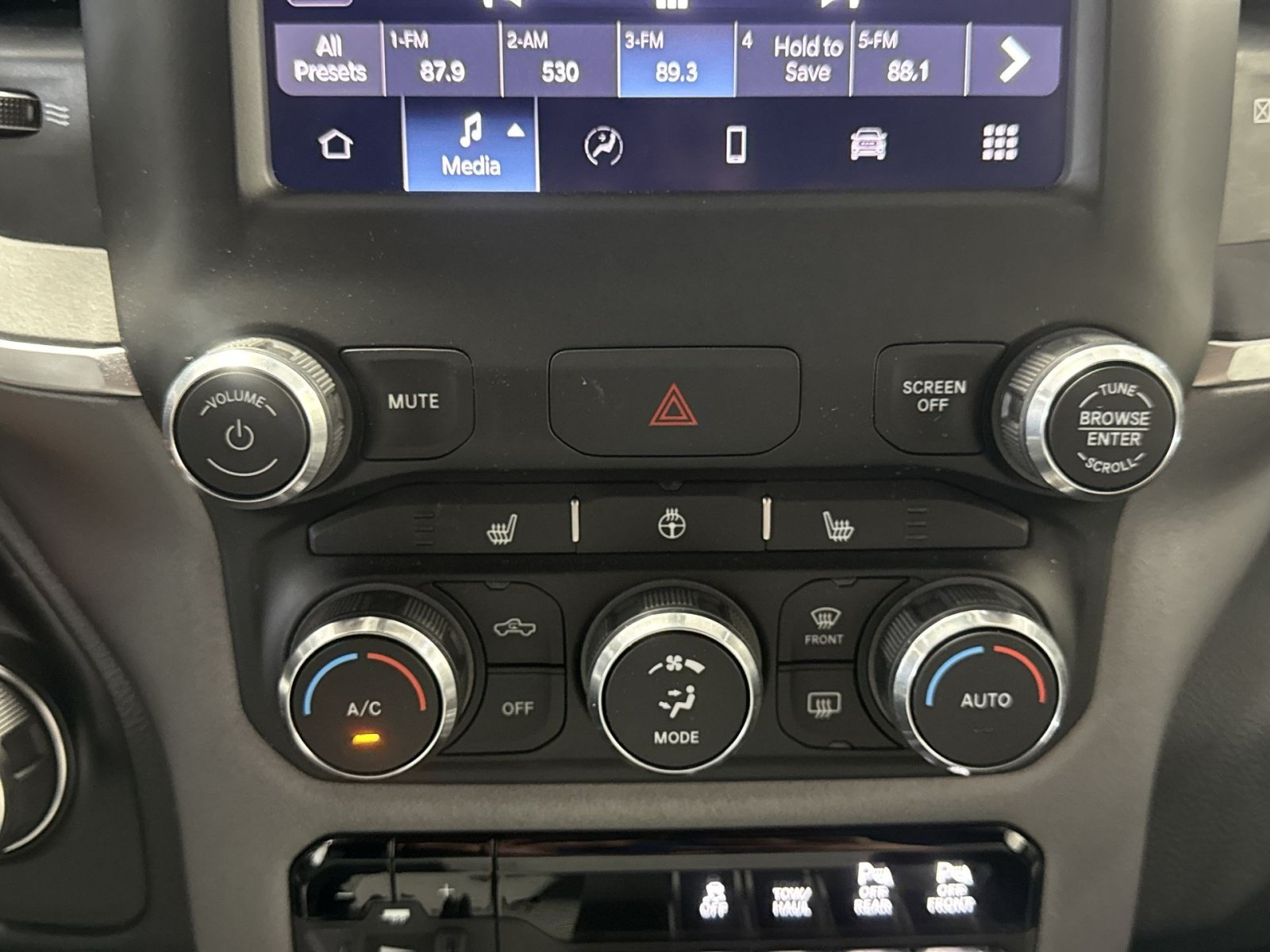 Used 2022 RAM 1500 Big Horn AWD/4WD image 22