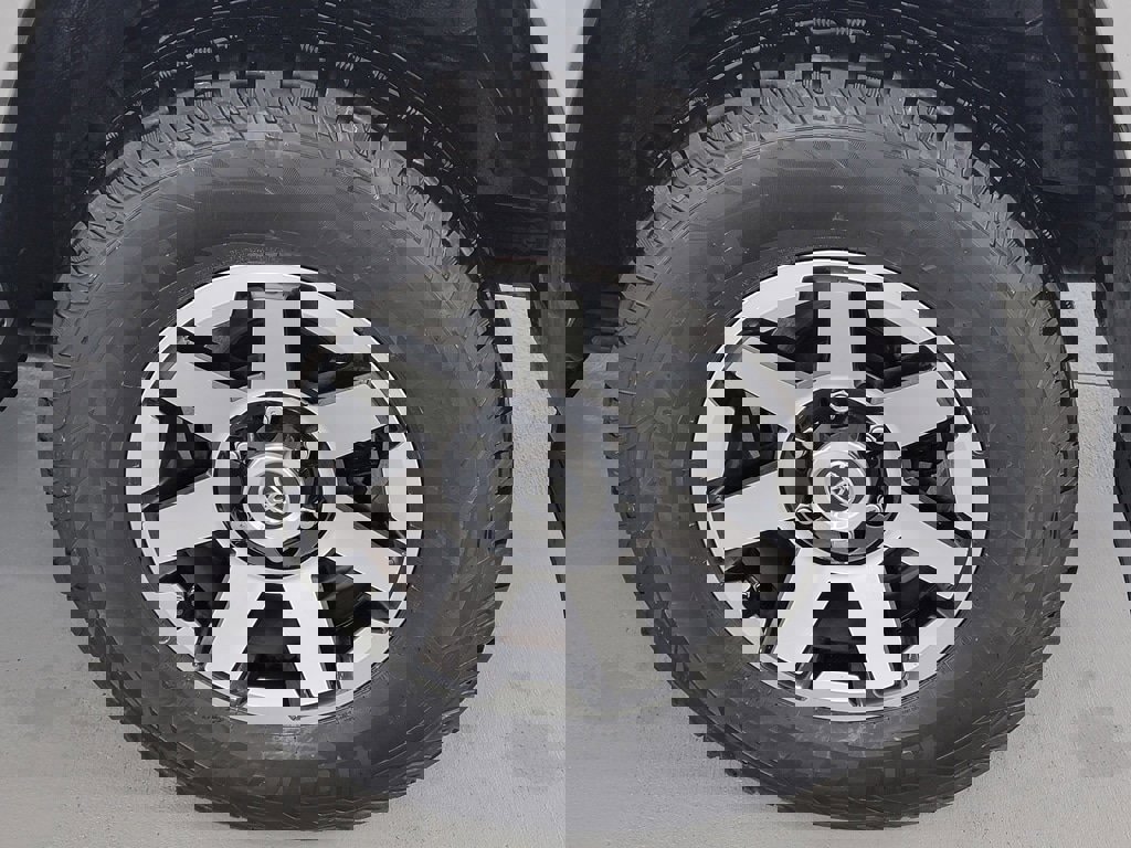 Used 2020 Toyota 4Runner TRD Off-Road Premium image 11