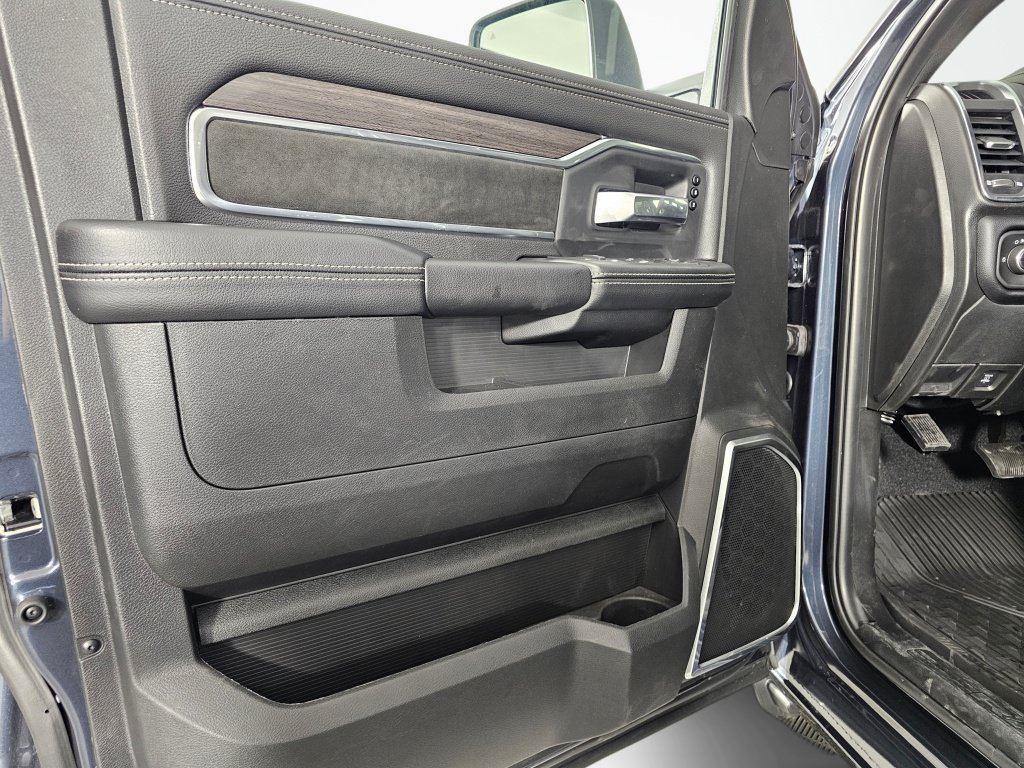New 2026 RAM 3500 Laramie w/ Night Edition AWD/4WD image 20