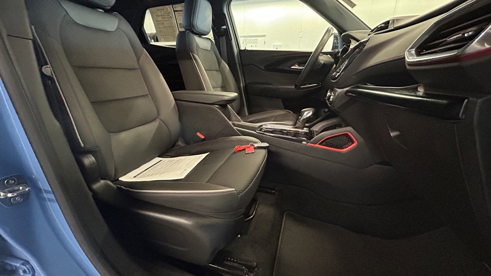 Used 2023 Chevrolet TrailBlazer RS w/ Sun and Liftgate Package image 17