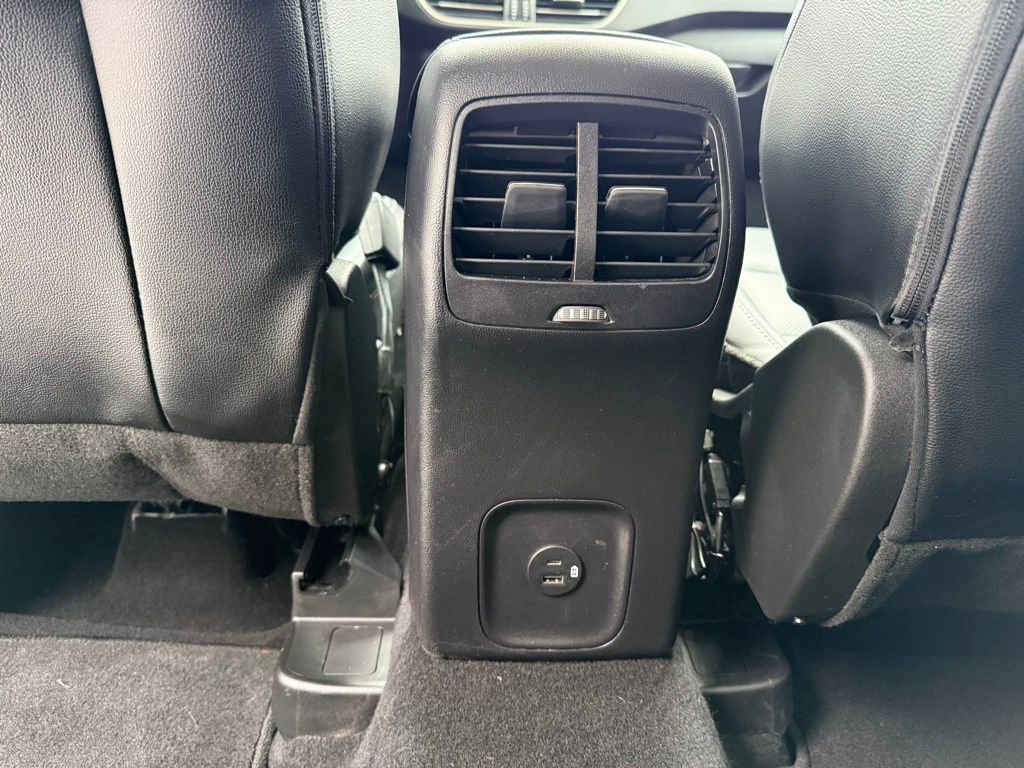 Used 2022 Ford Escape SEL image 18