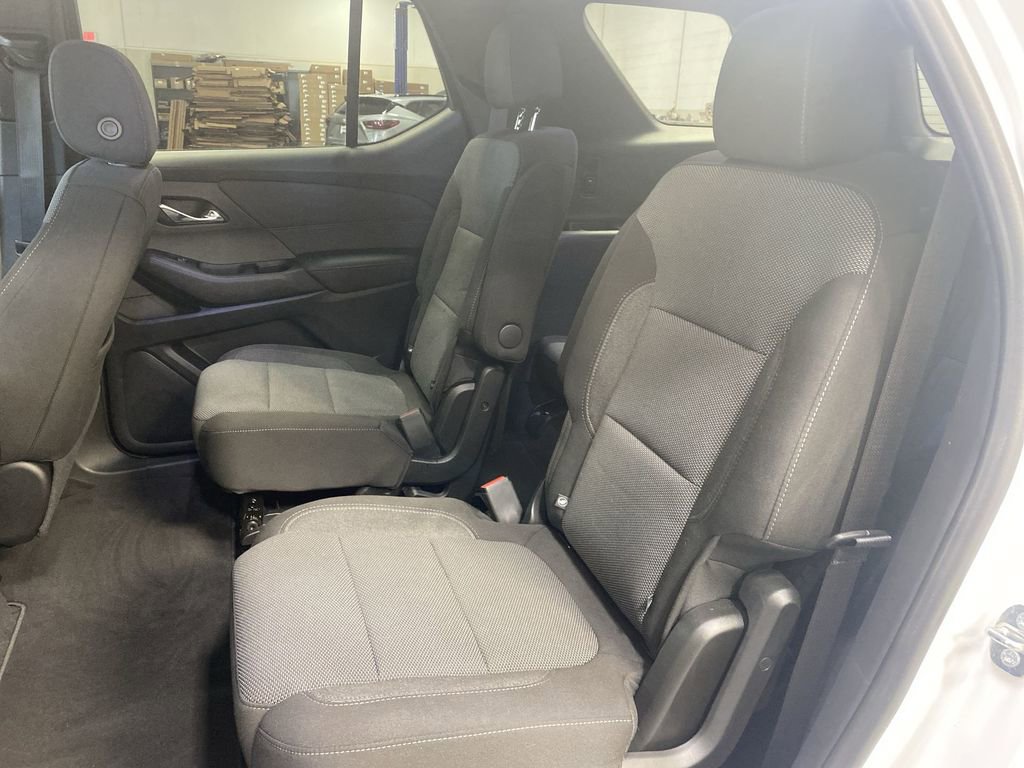 Certified 2023 Chevrolet Traverse LT FWD image 34