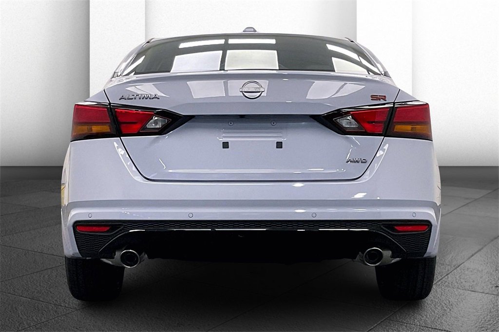 New 2025 Nissan Altima 2.5 SR image 4