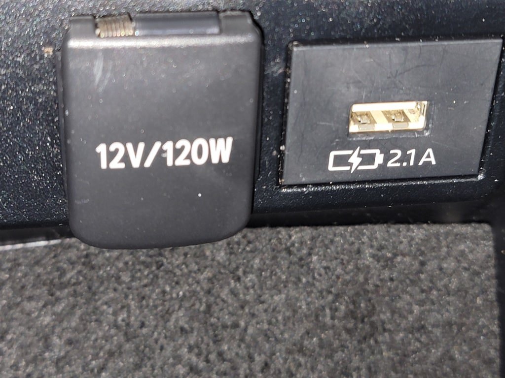 Used 2020 Toyota Corolla SE FWD image 22