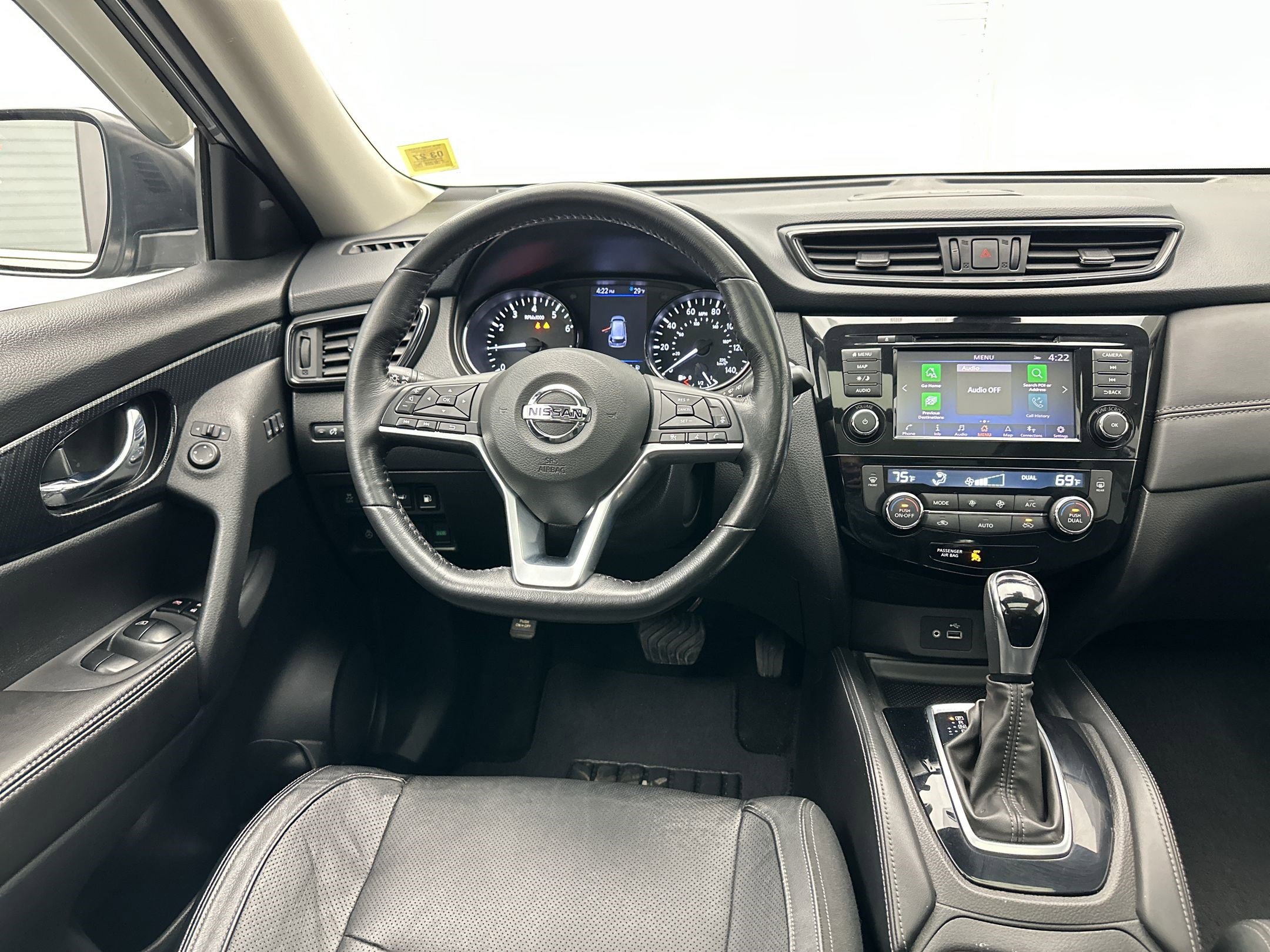 Used 2018 Nissan Rogue SL w/ Premium Package image 27