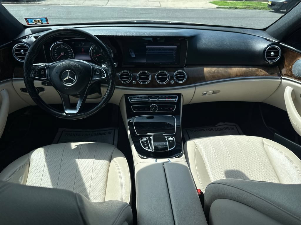 Used 2017 Mercedes-Benz E 300 4MATIC image 25