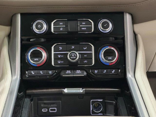 Used 2021 GMC Yukon Denali w/ LPO, Illumination Package image 17