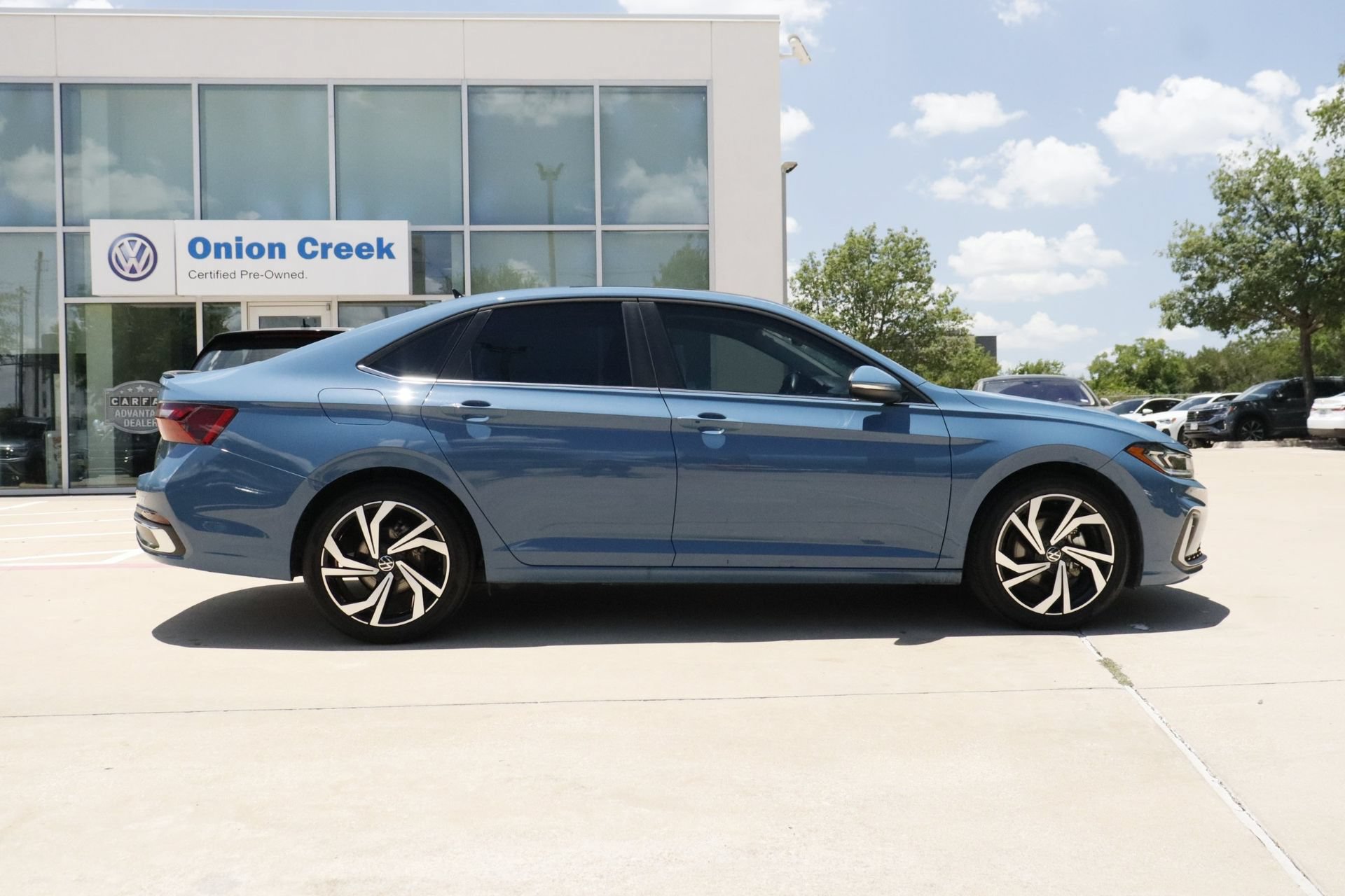 Certified 2026 Volkswagen Jetta SEL FWD image 4