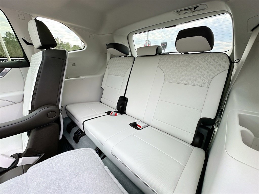 New 2026 GMC Acadia Denali w/ Super Cruise Package image 28